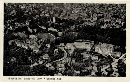 Ak Bethel Bielefeld in Nordrhein Westfalen, Luftaufnahme von Bethel bei Bielefeld, Stadtansicht, 