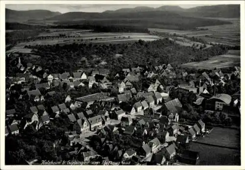 Ak Holzheim Göppingen in Württemberg, Luftaufnahme von Holzheim, viele Häuser, Landschaft im Hint