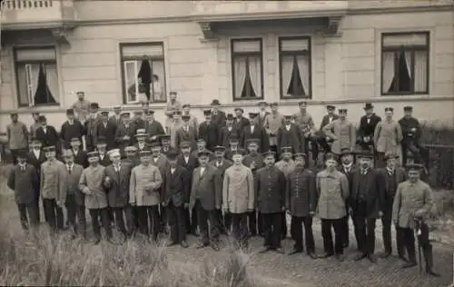 Foto Ak Wangerooge in Friesland, Soldaten in Uniform, Gruppenbild