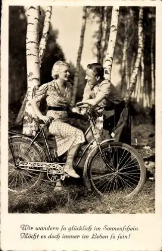 Ak Liebespaar, Fahrrad, Wir wandern so glücklich im Sonnenschein