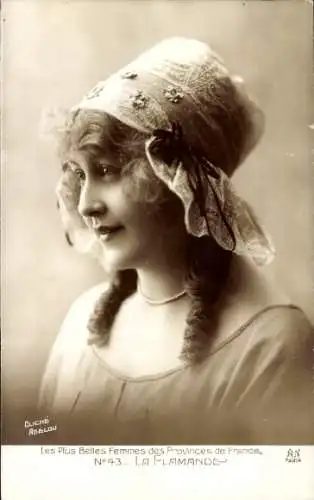 CPA Les Plus Belles Femmes des Provinces de France, La Flamande