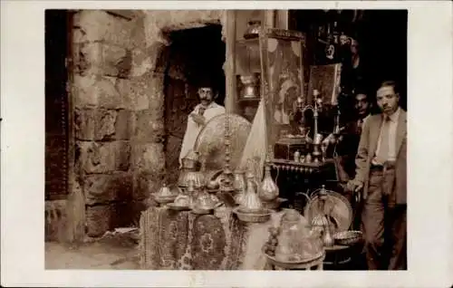 Foto Ak Ägypten, Händler im Geschäft