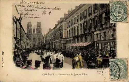 Ak Orléans Loiret, Prozession von Jeanne d'Arc, Stadtansicht, Menschenmenge, Gebäude
