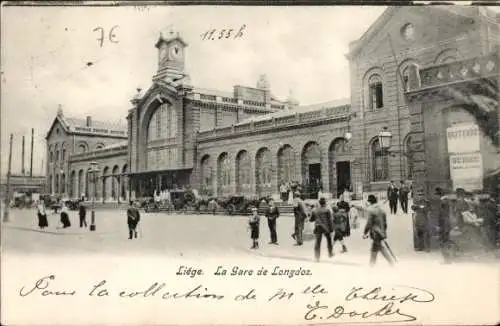 Ak Liège Lüttich Wallonien, Bahnhof Liège Longdoz, Menschen auf der Straße,  Gebäude