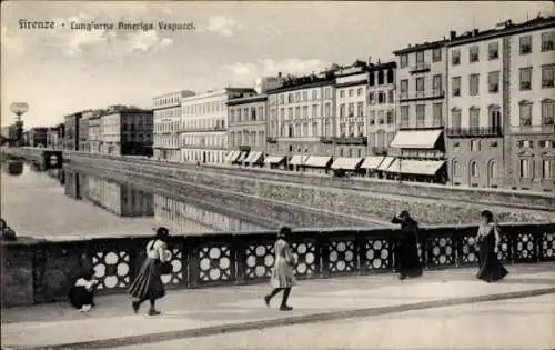 Ak Firenze Florenz Toscana, Fluss, Gebäude, Promenade, Frauen, Cung'arno Amerigo Vespucci