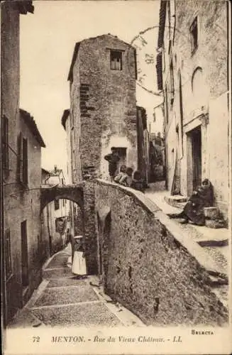 Ak Menton Alpes Maritimes, Alte Straße, Haus, Gruppen von Menschen, Steinbrücke