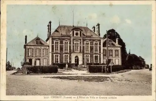 Ak Cheroy Yonne, L'Hôtel de Ville, Groupe scolaire, Gebäude im Hintergrund, Bäume