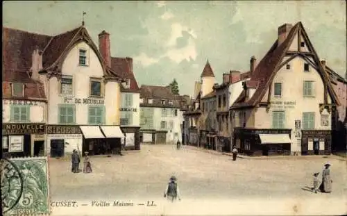 Ak Cusset Allier, Alte Häuser, Ladeneinrichtungen, Straße, Käufer