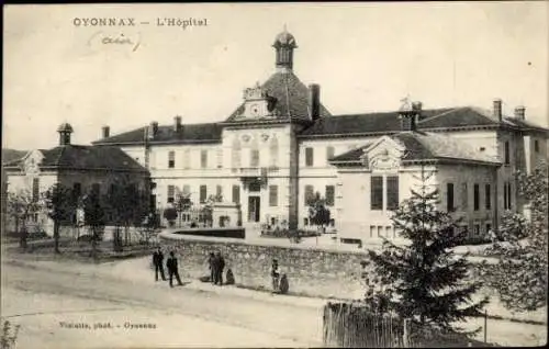 Ak Oyonnax Ain, L'Hôpital, s Gebäude, fotografiert von Vialatte
