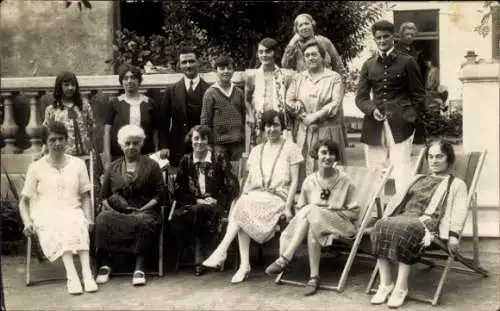 Foto Ak Pornichet Loire Atlantique, Villa, Gruppenfoto