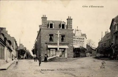 Ak Saint Enogat Dinard Ille et Vilaine, Smaragdküste, Straßenansicht