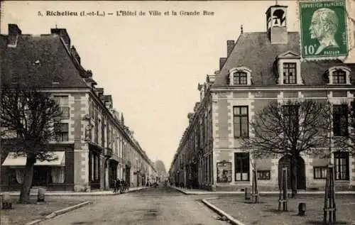 Ak Richelieu Indre et Loire, Stadtansicht, Hôtel de Ville, Grande Rue,  Architektur, 