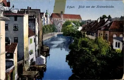 Ak Erfurt in Thüringen, Blick von der Krämerbrücke, Stadtansicht, Wasserlauf,  Architektur