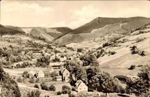 Ak Oberschönau Steinbach Hallenberg Thüringer Wald, Hohe Möst, Landschaft mit Hügeln, kleine Häus
