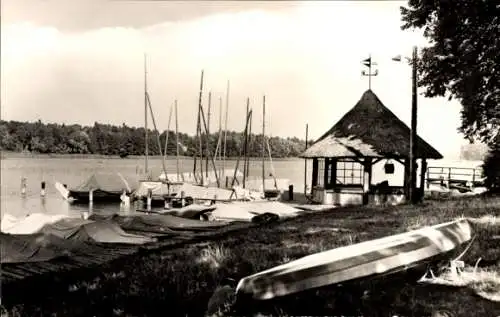 Ak Templin in der Uckermark, Im Seglerhafen, Segelboote, Pavillon