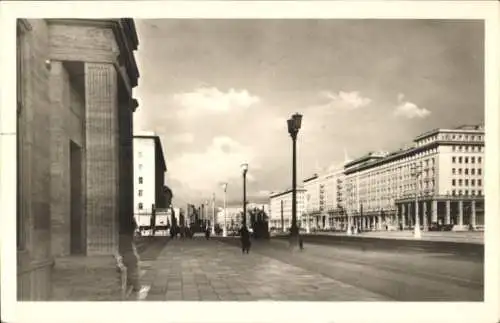 Ak Berlin Friedrichshain, Stalinallee, HO Gaststätte