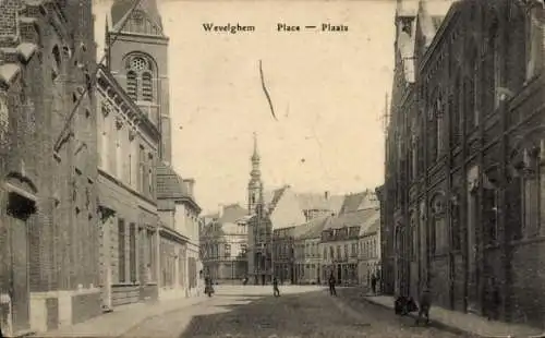 Ak Wevelghem Wevelgem Westflandern,  Platz,  Architektur, Strassenansicht, Menschen