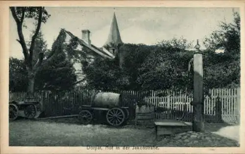Ak Tartu Dorpat Estland, Ältere Gebäude, Pferdewagen, Zaun, verwunschene Landschaft,  Atmosphäre