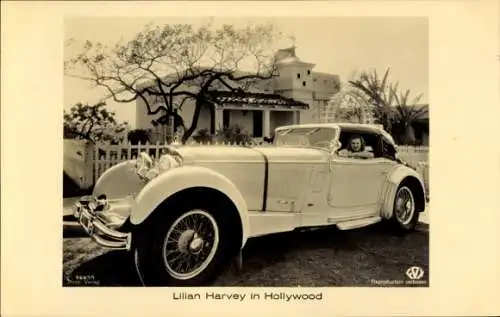 Ak Schauspielerin Lilian Harvey in Hollywood, Mercedes Benz Automobil