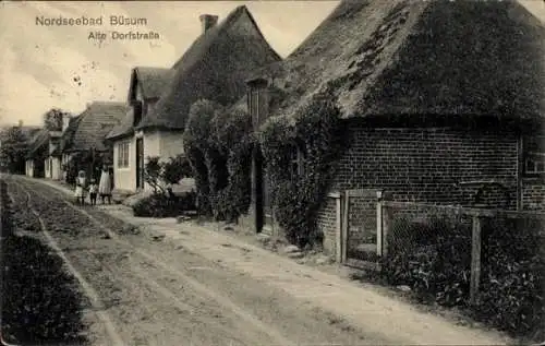 Ak Büsum Schleswig Holstein, Alte Dorfstraße, Wohnhäuser mit Reetdächern