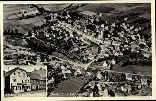 Ak Wolfsthal, Bezirk Bruck, Niederösterreich, Luftaufnahme von Bruck, Bäckerei Haller, ländliche 