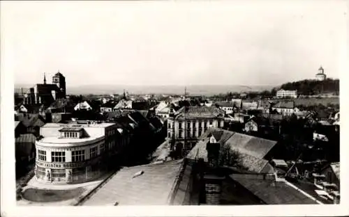 Ak Sobótka Zobten am Berge Schlesien, Städtische Landschaft, historische Gebäude, Aussicht von...