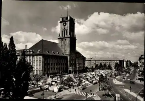 Ak Berlin Schöneberg, Schöneberger Rathaus, Marktstände