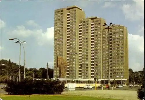 Ak Berlin Friedrichshain, Leninplatz, Hochhäuser, Straßenbahn