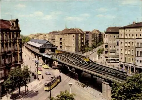 Ak Berlin Prenzlauer Berg, U-Bahnhof Dimitroffstraße, Hochbahn, Straßenbahn