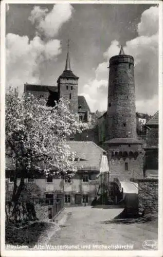 Ak Bautzen in der Oberlausitz, Alte Wasserkunst, Michaeliskirche, verregneter Himmel,  Architektu