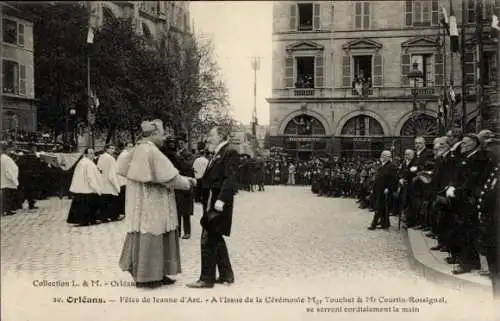 Ak Orléans Loiret, Ceremonie Jeanne d'Arc, Mgr Touchet, Mr Courtin-Rossignol, Handshake