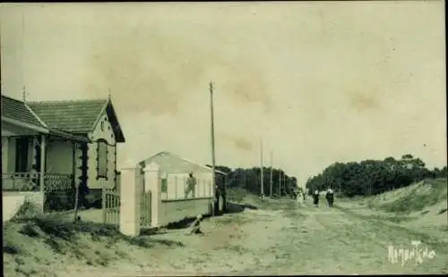 Ak La Grière La Tranche sur Mer Vendée, Haus am Weg