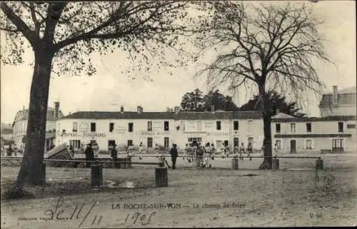 Ak La Roche sur Yon Vendee, Champ de foire