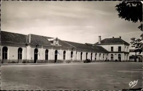 Ak La Roche sur Yon Vendee, Bahnhof