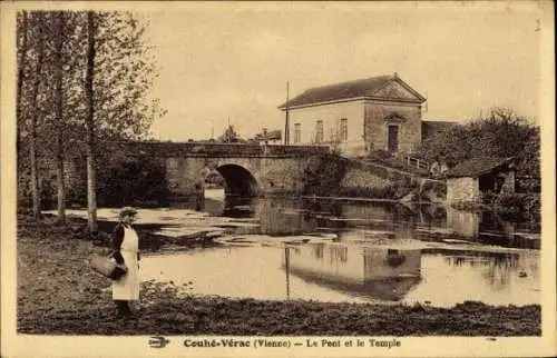 Ak Couhé Vérac Vienne, Brücke, Temple