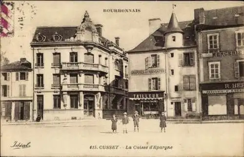 Ak Cusset Allier, Architektur,  , Geschäfte, Kinder auf der Straße