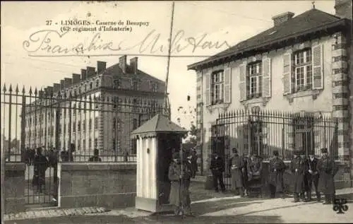 Ak Limoges Haute Vienne, Caserne de Beaupuy, Militärgebäude, 63. Infanterie-Regiment, Soldaten, Z