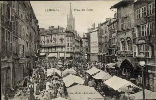 Ak Limoges Haute Vienne, Marktszene, viel Trubel, Stände,  Architektur, Uhrturm