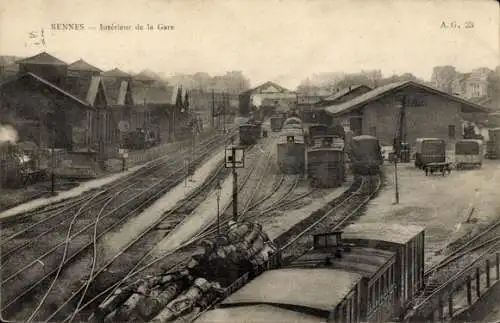 Ak Rennes Ille et Vilaine, Bahnhof, Züge, Gleise, Bahnhofsgebäude