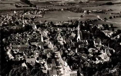 Ak Schrobenhausen in Oberbayern, Luftaufnahme von Schrobenhausen mit Stadtkern und Umgebung, schw