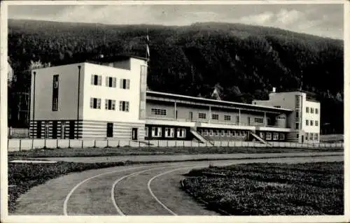 Ak Bad Blankenburg in Thüringen, Gausportschule, moderne Architektur, sportliche Anlage, Thüringe