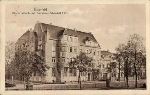 Ak Bitterfeld in Sachsen Anhalt,  Bismarckstraße, Bankhaus Schauseil & Co.