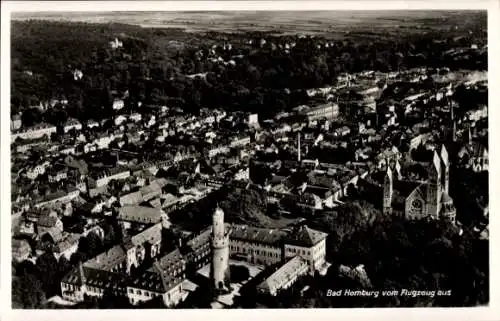 Ak Bad Homburg vor der Höhe Hessen, Luftaufnahme von  Stadtansicht,  Gebäude