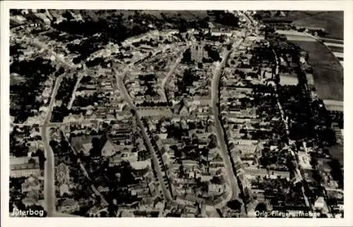 Ak Jüterbog in Brandenburg, Luftaufnahme  1939, Stadtansicht, viele Gebäude, Straßen