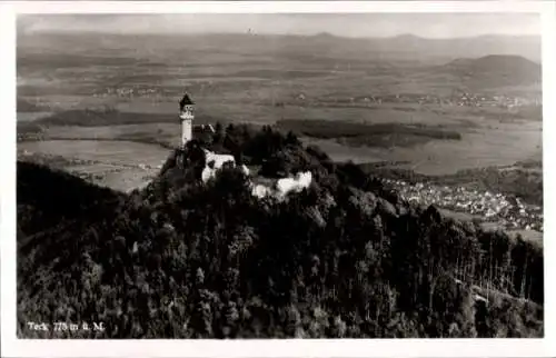 Ak Weilheim an der Teck Schwäbische Alb, Luftaufnahme der Ruine  Wald, Berge, Aussichtsturm