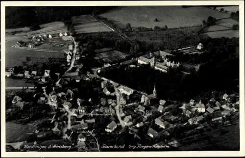 Ak Herdringen Arnsberg im Sauerland, Luftaufnahme Herdringen, Lindenhof, Sauerland, 