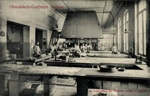 CPA Chocolaterie-Confiserie Antoine, Fabrication des bonbons suisses et anglais