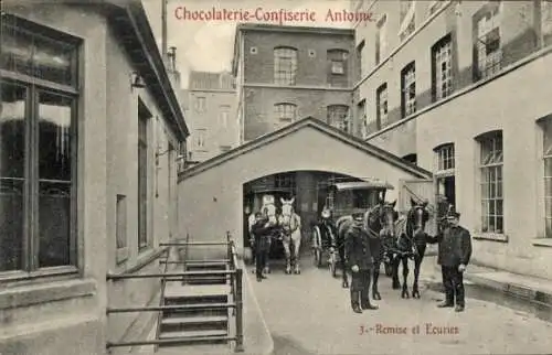 CPA Chocolaterie-Confiserie Antoine, Remise et Ecuries