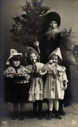 Ak Glückwunsch Weihnachten, Weihnachtsmann, Kinder, Tannenbaum, Geschenke