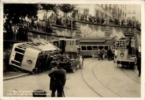 Ak Zürich Stadt Schweiz, Straßenbahnunglück 1930 an der Gloriastraße, Straßenbahnen 225 und 952